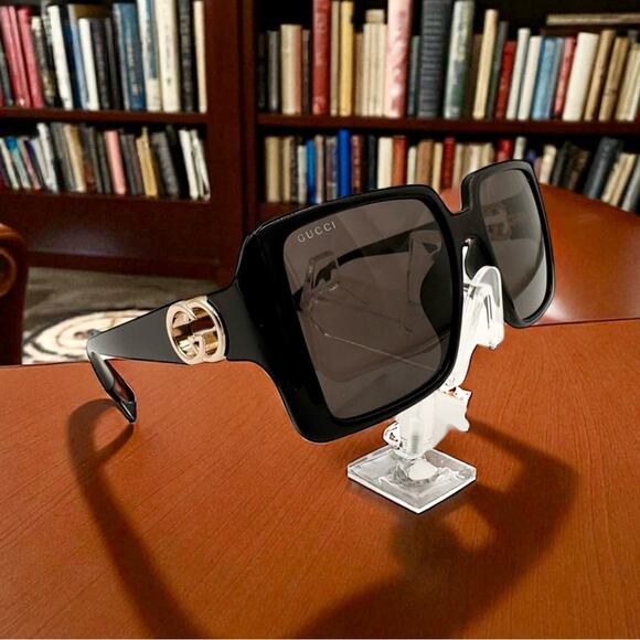 Gucci Black and Gold Sunglasses Luxury Eyewear #5. - Picture 3 of 14